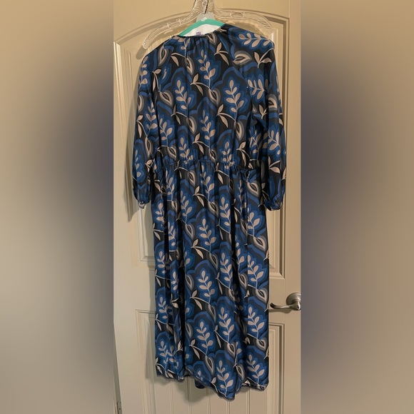 J. McLaughlin Blue and Cream Midi Dress - Picture 3 of 7